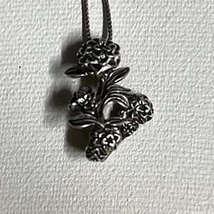 𝅺floral Sterling Pendant and Sterling Chain signed